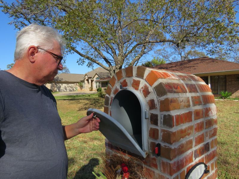 Brick Mailbox Service